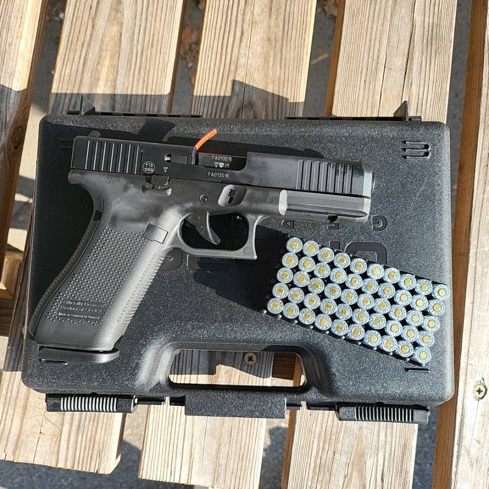 Pack glock17 G17 gen5 à blanc 9mmPAK + mallette