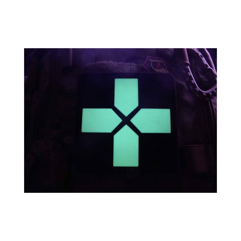 gros patch pvc medic croix rouge medic version phosphorescente 10cmx10cm