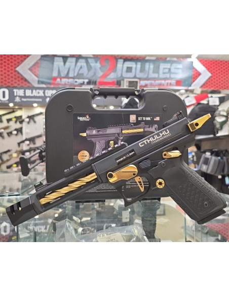 Replique type AAP GBB CTHULHU Lancer tactical custom noir et gold + mallette