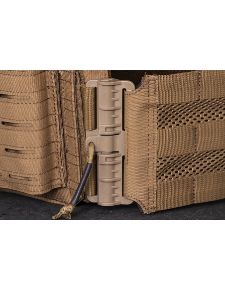 gilet porte plaque QR lasercut quick detach TAN